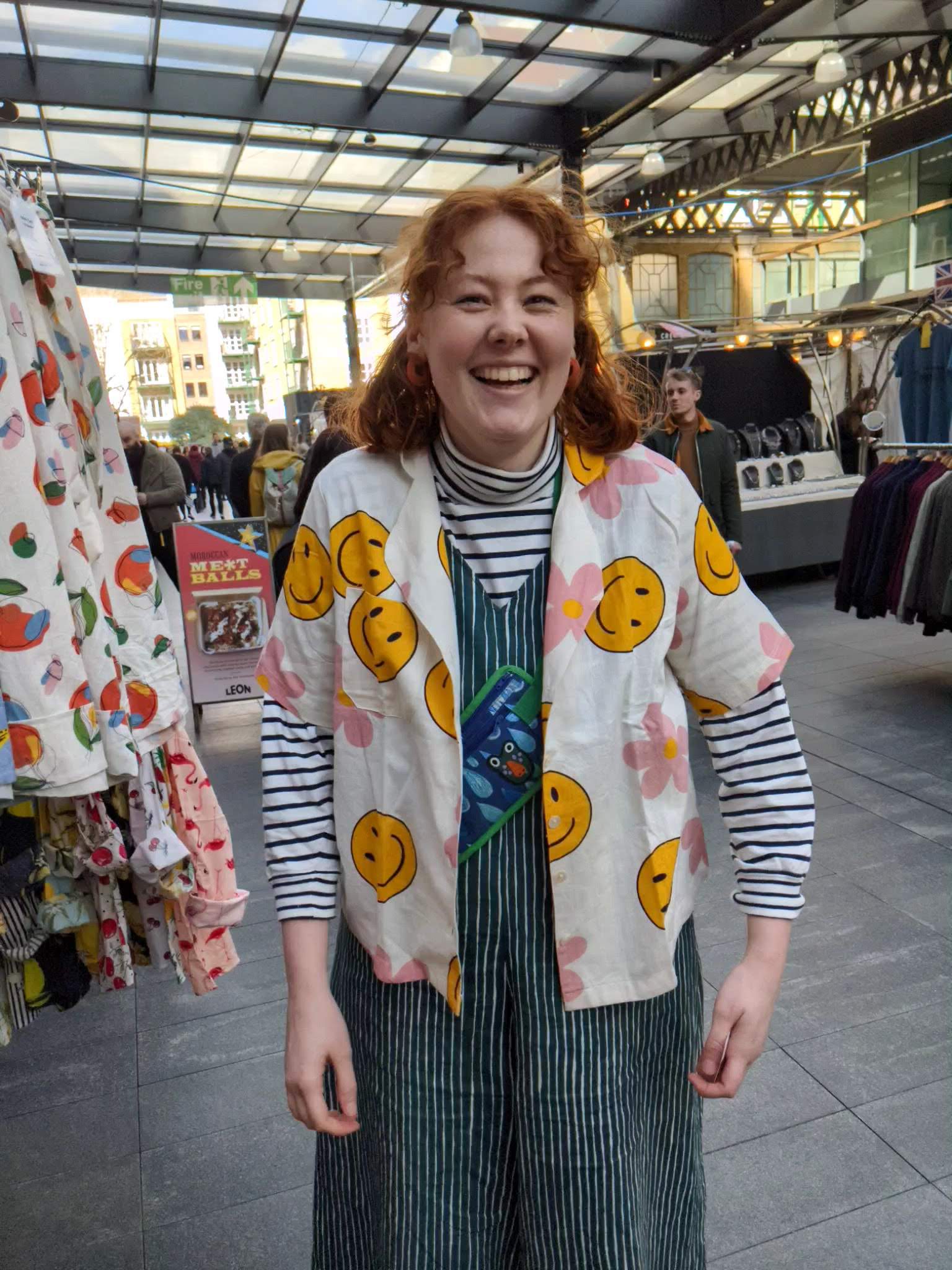 Happy Hippy Short Sleeve Shirt - Periodical Powers