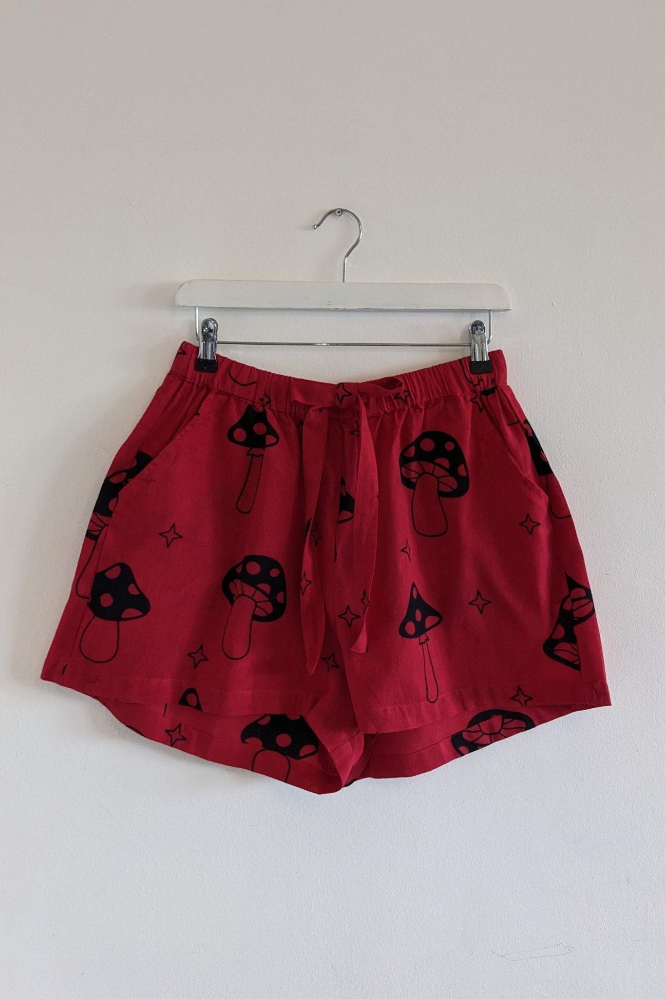 Red Magic Mushroom Drawstring Shorts - Periodical Powers