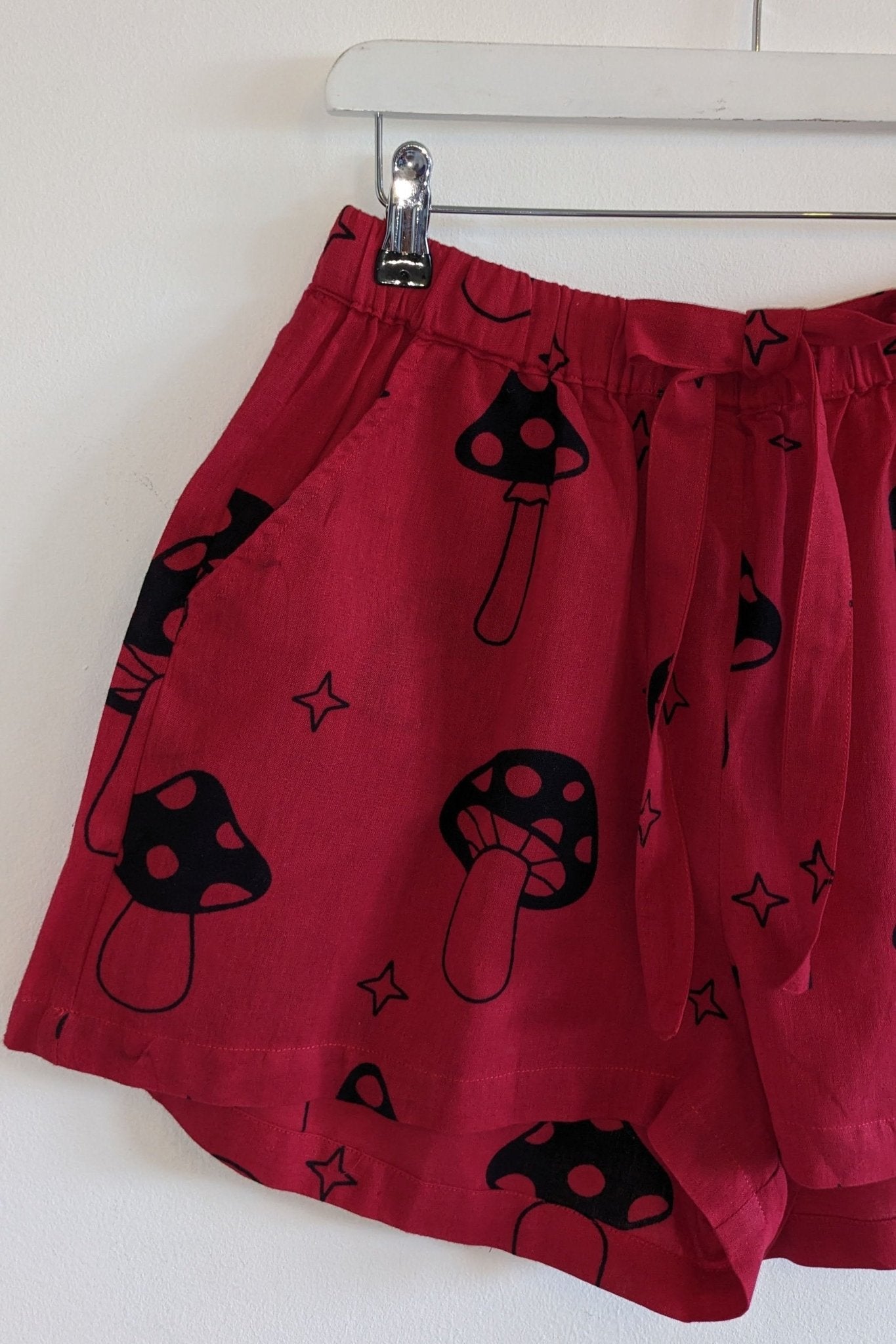 Red Magic Mushroom Drawstring Shorts - Periodical Powers