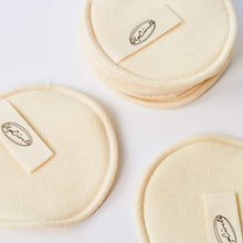 Load image into Gallery viewer, UpCircle Hemp + Cotton Makeup remover pads
